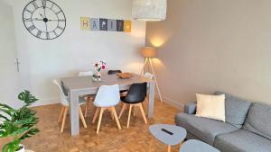 Le Repaire - Hyper centre, 3 ch, balcon et parking