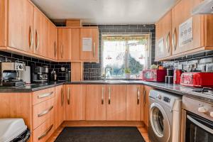 Cozy House Room Rental in Birmingham, West Midlands