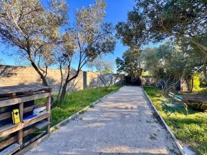 Le Mazet de lOlivette, verdure et intimité