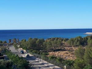 Loft con terraza cerca de la playa en Calafat