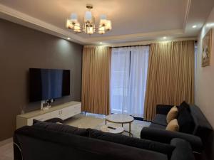 Hill Side24- Urban Oasis