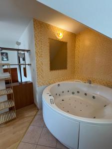 GOSTILNA IN PIZZERIA KOVAČ