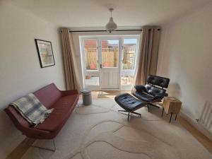 Beautiful City Centre Townhouse with parking