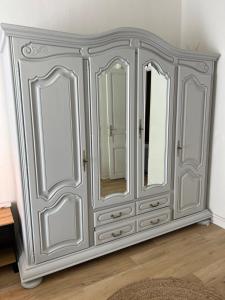 Beautiful spacious air conditioned apartment - center