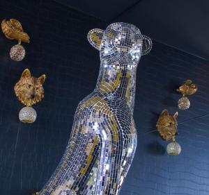 Designer Studio w Rooftop Pool and Views