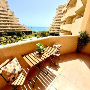 Benalbeach Apartment with Sea & Garden View