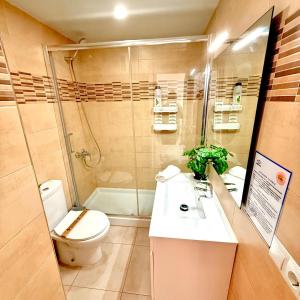 Benalbeach Apartment with Sea & Garden View