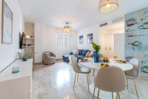 797 HOLIDAY RENTALS-El patio andaluz en la carihuela 1 min playa