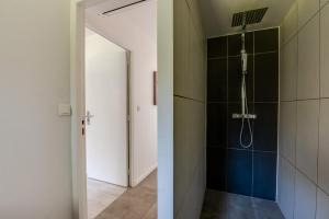 Villa contemporaine avec spa, océan & forêt à pied