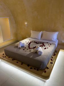 M Residence Santorini Conelia Cave