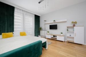 Elegant Studio Next To Westfield Arkadia In Warsaw By Noclegi Renters