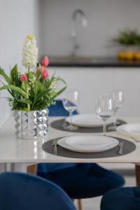 Elegant Studio Next To Westfield Arkadia In Warsaw By Noclegi Renters