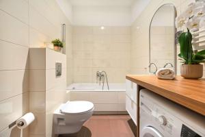 Kwartał Kamienic Old Town view by Elite Apartments