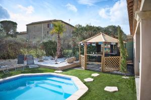 House with Pool in Uzès - Exotic Garden
