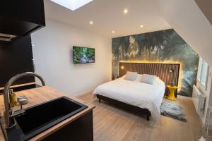 Modern Studio Comfort & Style