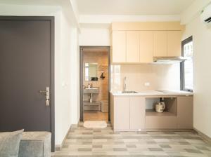 Căn hộ giá tốt, đầy đủ tiện nghi, yên tĩnh, trung tâm view Hồ Tây