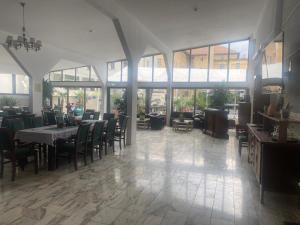 Hotel Ostrov