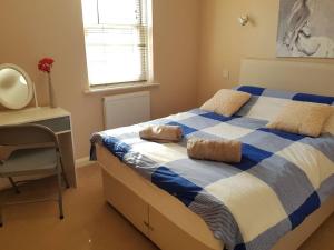 Spacious City Centre Townhouse - sleeps 8!