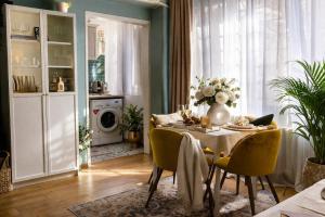 The Sunflower Retreat - Bright & Stylish 1BR Stay