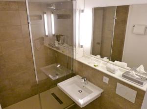 Hotels Kyriad Bordeaux - Merignac Aeroport : photos des chambres