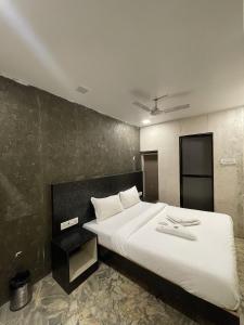 Hotel Vile Parle Executive Near Nanavati Hospital - Mumbai