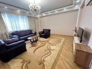 Big Apartment Tbilisi