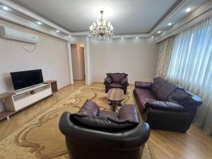 Big Apartment Tbilisi