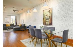 Dreamy Bright 3BR Plateau Loft with AC