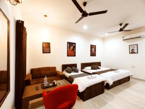 THE BELLA CIAOO - By Sky Hotels & Homestays
