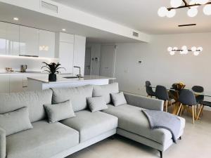 Casa La Vista - 2 Bed Amazing Estepona Sea Views