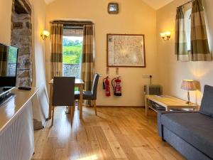 Ravenscliffe Cottage