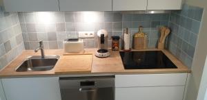 Sfeervolle studio in complex met zwembad - gratis parking - gelijkvloers