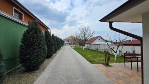 Căsuțe la curte