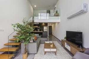GLOBALSTAY Modern Loft Near Beach & Casino - Coastal Area