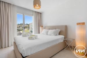 ViVi Homes - The Don - Terrace - Views - Pool