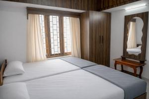 Premier SeaView Inn