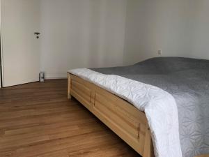 2 Zimmer Wohnung nahe Hauptbahnhof ruhig zentral Mitte mit Garten