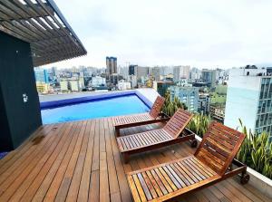 Apartamento con bella piscina panorámica