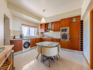 Apartment Aguia M T2 - VIP Properties by Interhome