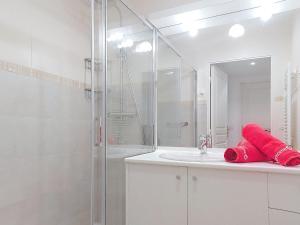 Apartment Beau Rivage-2 by Interhome