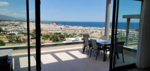 Casa La Vista - 2 Bed Amazing Estepona Sea Views