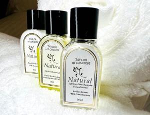 Group Bookings 16 guests Entire Property for your Family