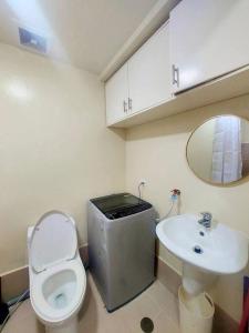 Azure Urban Resort Near NAIA Airport and SM Bicutan
