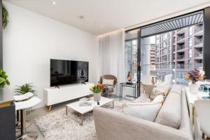 Designer Stay at Kings Cross Gasholders with Balcony