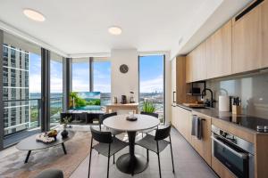 501 First Miami Worldcenter by Palermo Home Miami