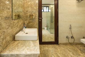 Luxuries Villa along with lake view & indoor pool