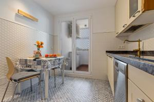 BEACH AND RELAX 3BR APT & Parking