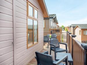 Meadow View 64