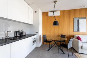 P&O Apartments Mennica Residence I