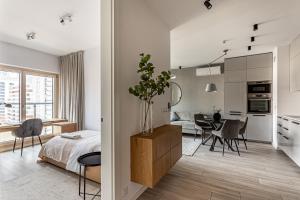 P&O Apartments Mennica Residence IV